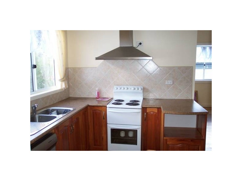 33 CATO AVENUE, West Hobart TAS 7000