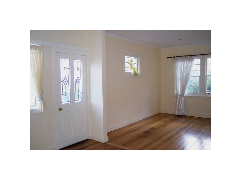 33 CATO AVENUE, West Hobart TAS 7000