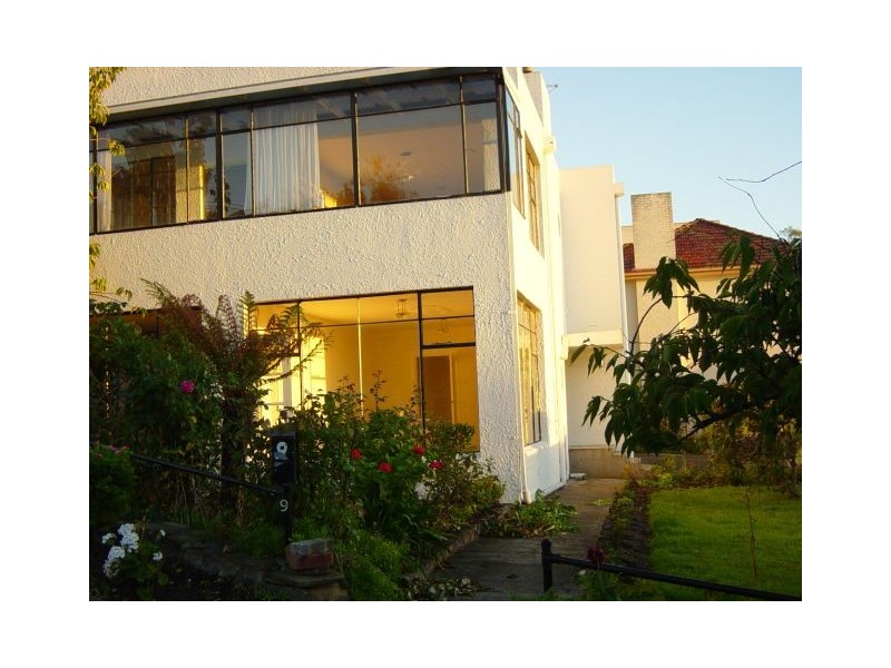 9 LYNDHURST AVE, North Hobart TAS 7000