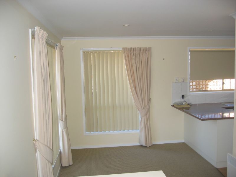 2/16 Pearsall Avenue, Blackmans Bay TAS 7052