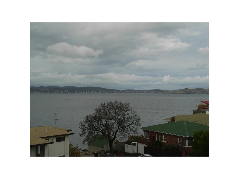 Unit 9/20 Hampden Road, Battery Point TAS 7004