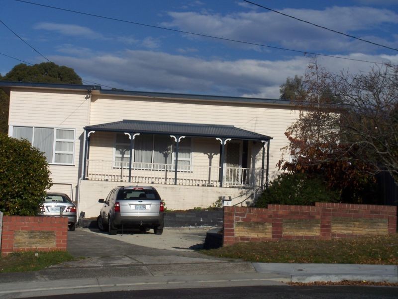 5 Yelgun Place, Lenah Valley TAS 7008