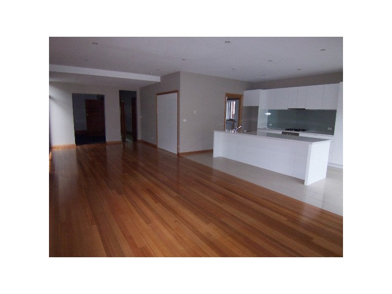 24 PEDDER STREET, New Town TAS 7008