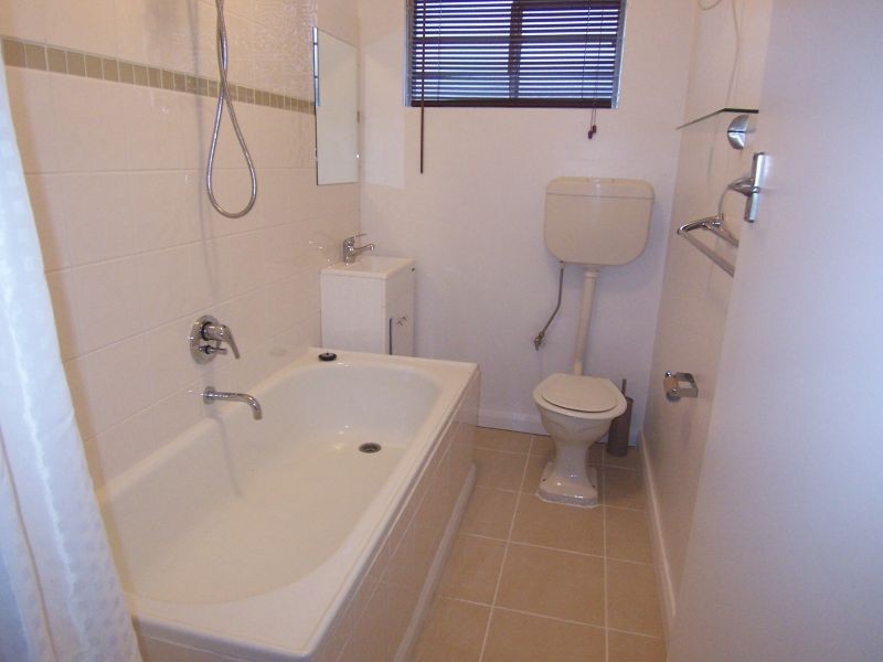 2/15 McCann Cres, Lenah Valley TAS 7008