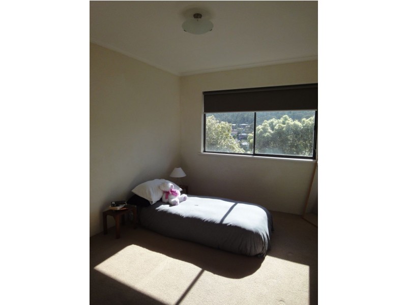 2/40  St Helens Street, Lindisfarne TAS 7015