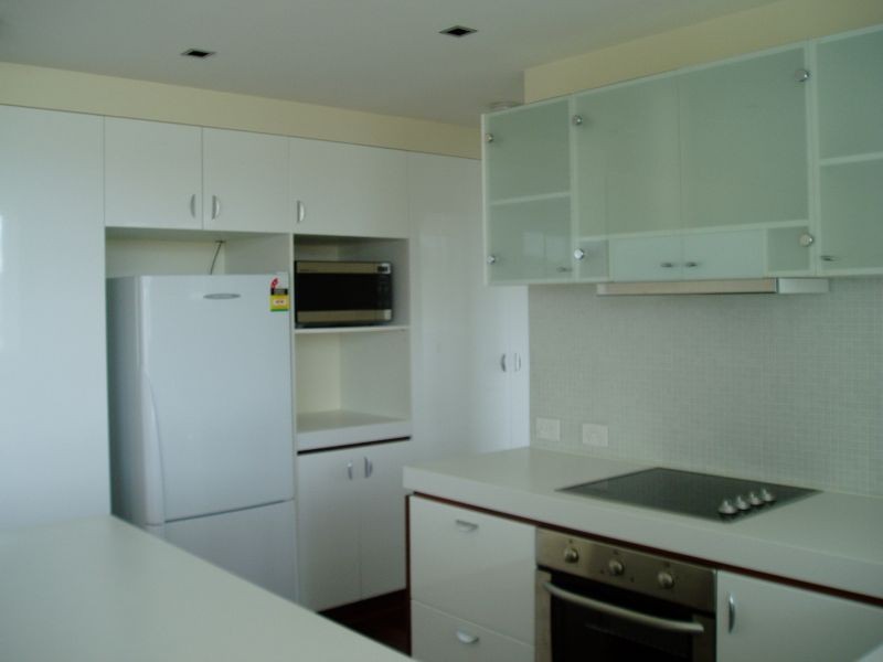 4B/33 TOWER RD, New Town TAS 7008