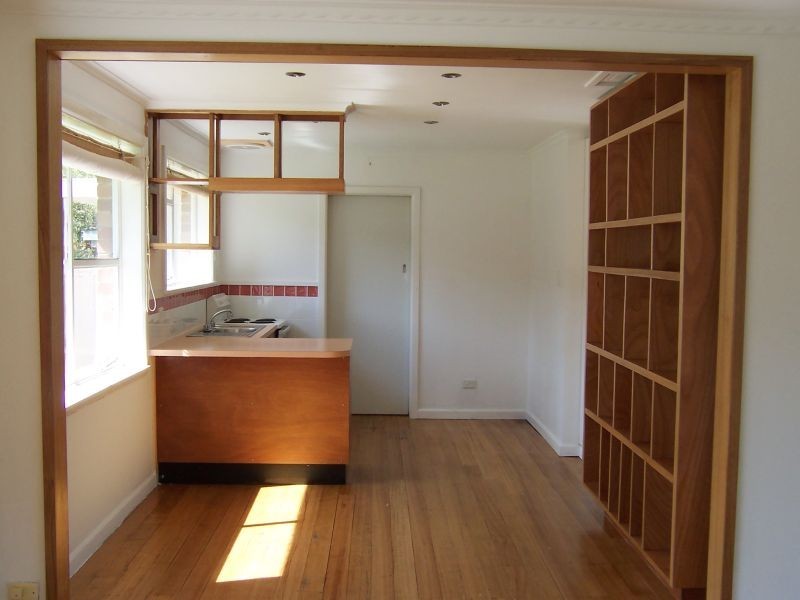 40  Henley Street, Lindisfarne TAS 7015