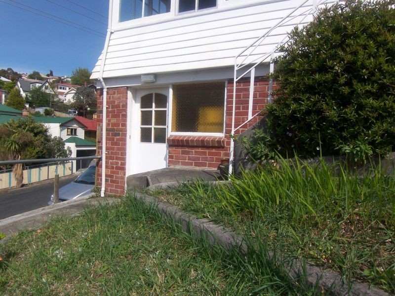 2A KNOCKLOFTY TERRACE, West Hobart TAS 7000