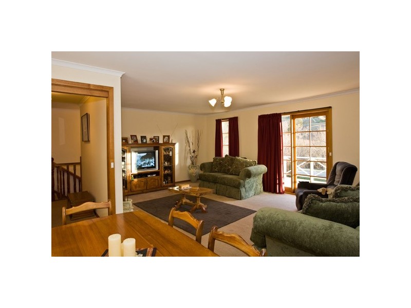 269A Churchill Avenue, Sandy Bay TAS 7005