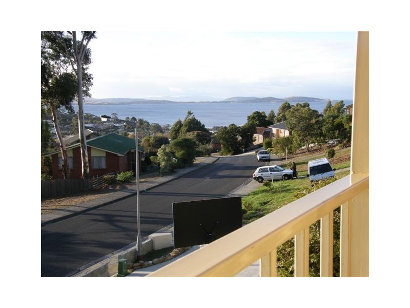 1/29 Diamond Drive, Blackmans Bay TAS 7052