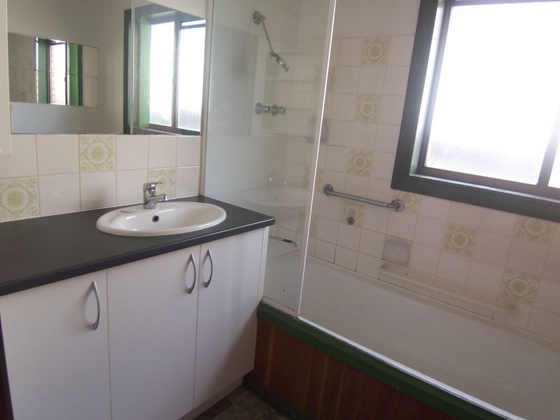 40 PEARL ST, Derwent Park TAS 7009