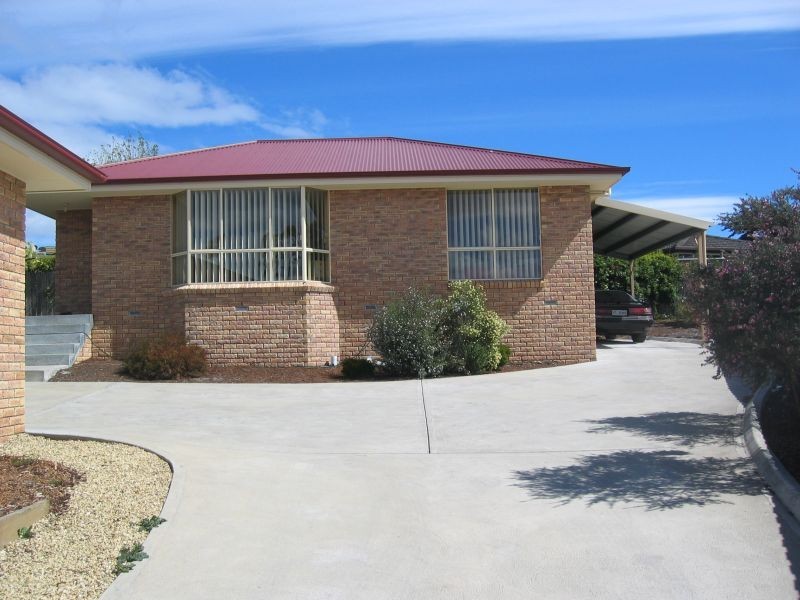 2/25 Thornbill Street, Kingston TAS 7050