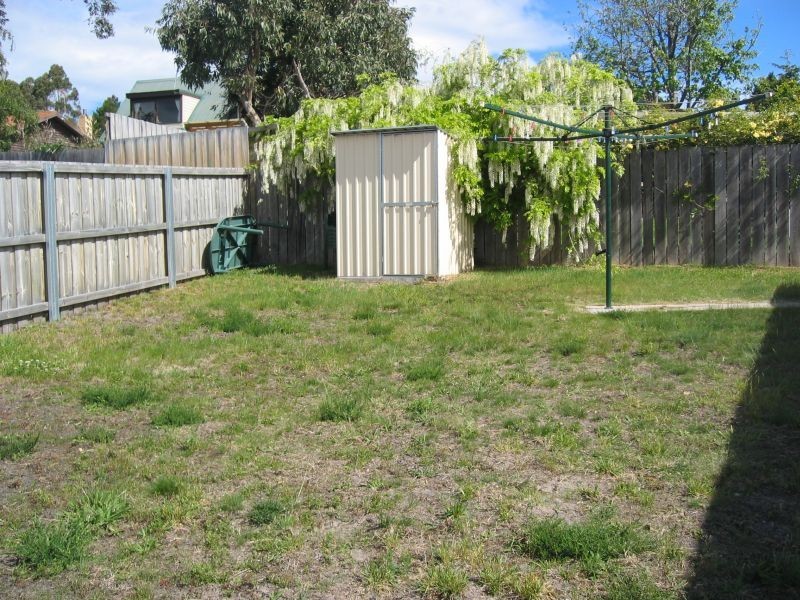 2/25 Thornbill Street, Kingston TAS 7050
