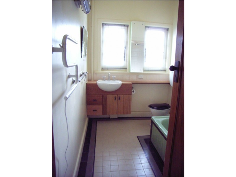 1/276 Bathurst Street, West Hobart TAS 7000