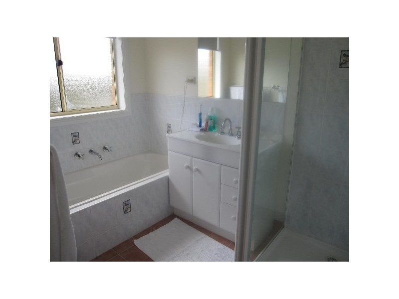 24 FAIRVIEW DRIVE, Kingston TAS 7050