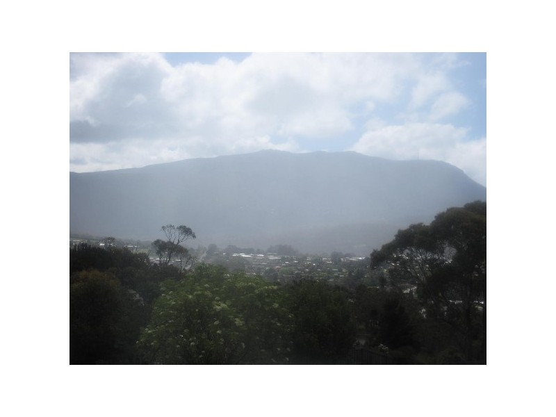 24 FAIRVIEW DRIVE, Kingston TAS 7050