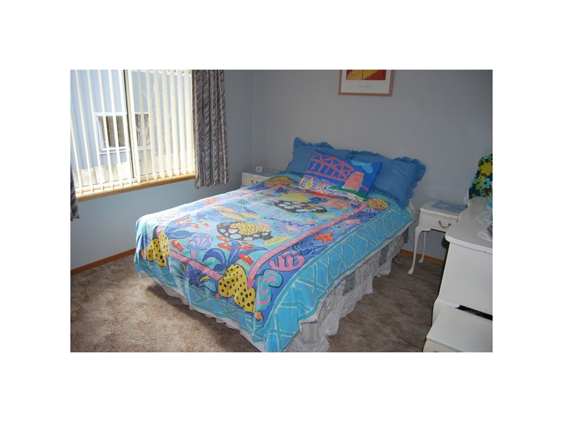 2/4 NURSERY COURT, Lenah Valley TAS 7008