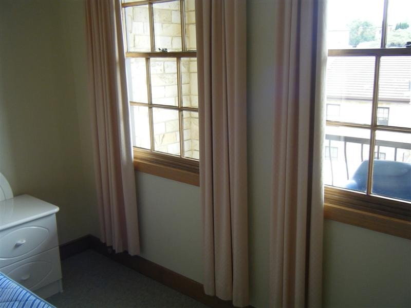 8/4A COLVILLE ST, Battery Point TAS 7004