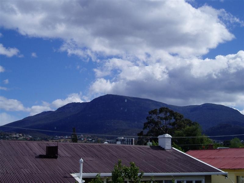 25/31 Tower Road, New Town TAS 7008