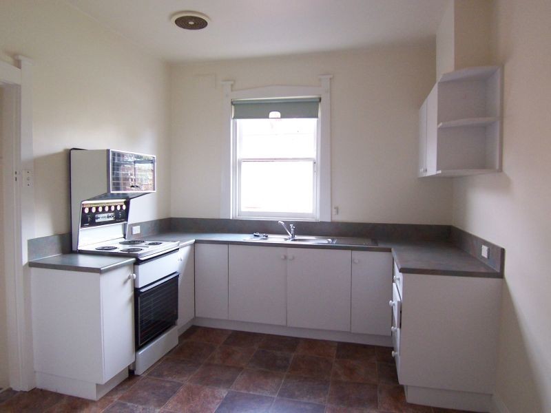 18 Oakley Street, New Town TAS 7008