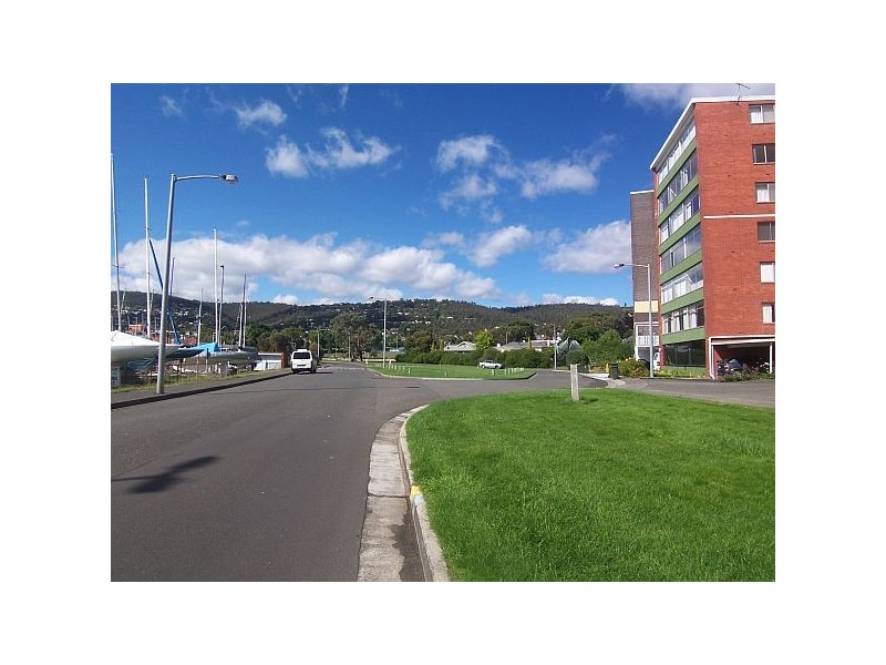 5/50 MARIEVILLE ESPLANADE, Sandy Bay TAS 7005