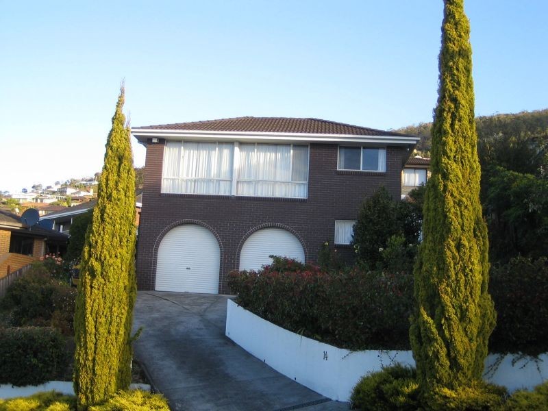 14 Hampshire Road, Sandy Bay TAS 7005