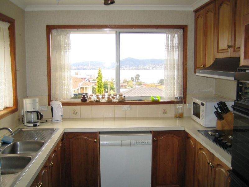 14 Hampshire Road, Sandy Bay TAS 7005