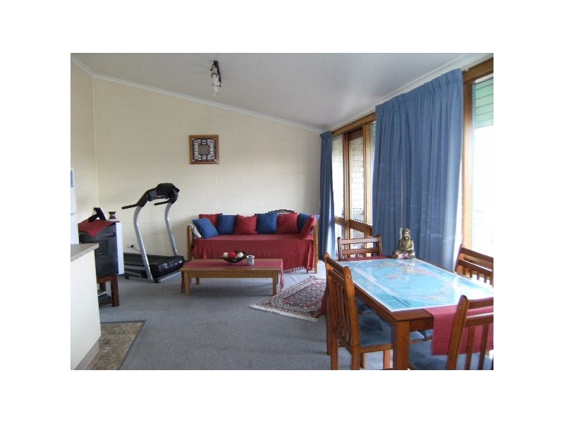1/1 Tanina Street, Kingston Beach TAS 7050