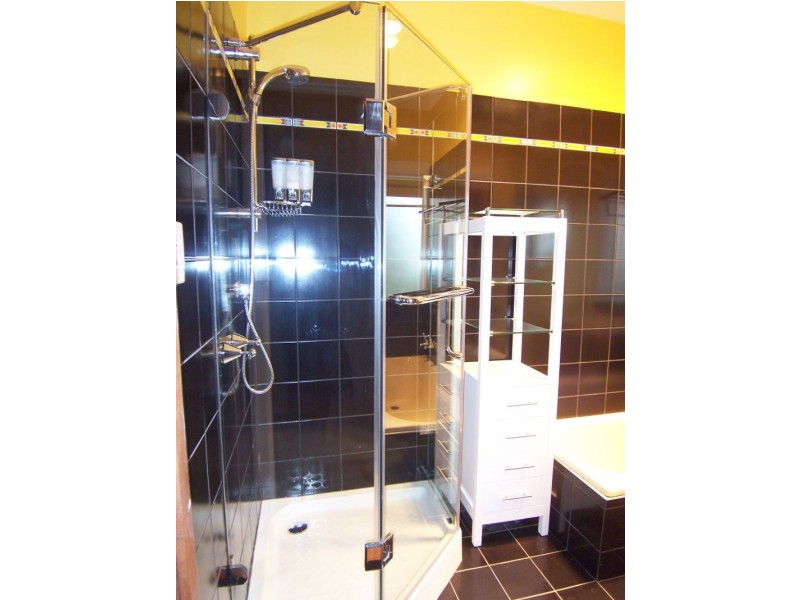 6a Minallo Avenue, West Hobart TAS 7000