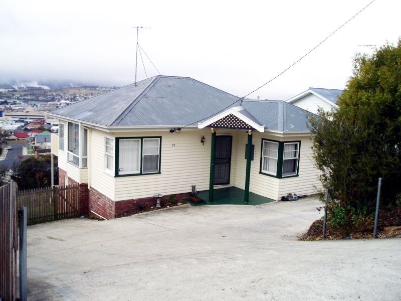 17 First Avenue, Moonah TAS 7009