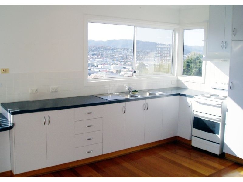17 First Avenue, Moonah TAS 7009
