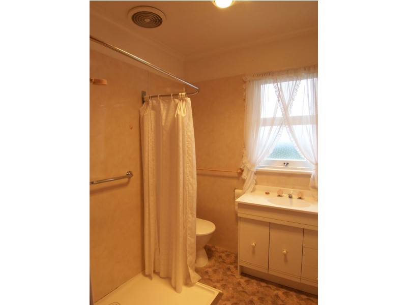 27 Lime Road, Lutana TAS 7009