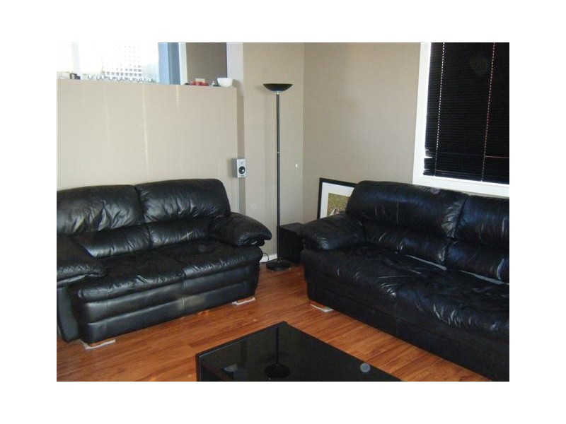 2/9 HAMPTON COURT, Blackmans Bay TAS 7052