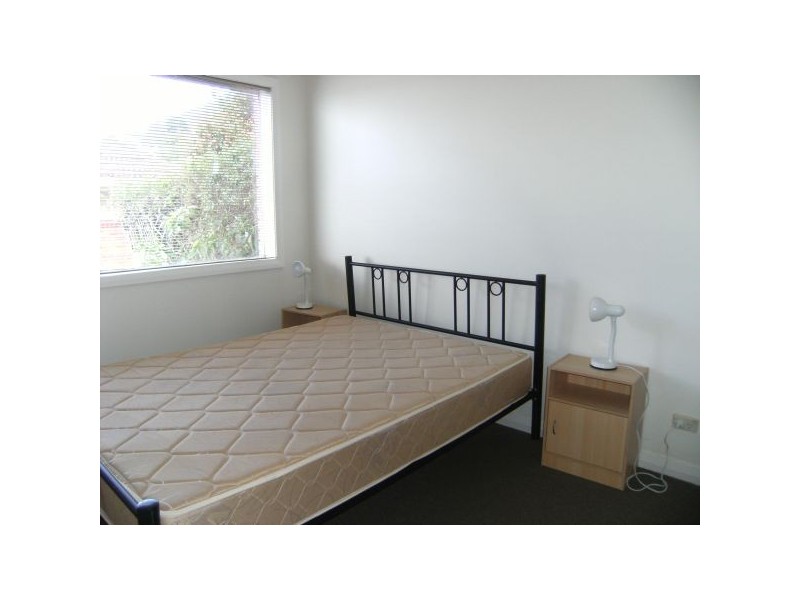 2/301 Churchill Avenue, Sandy Bay TAS 7005