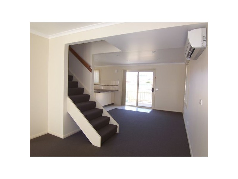 1A Summerhill Road, West Hobart TAS 7000