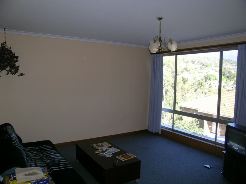 2/273 Churchill Avenue, Sandy Bay TAS 7005