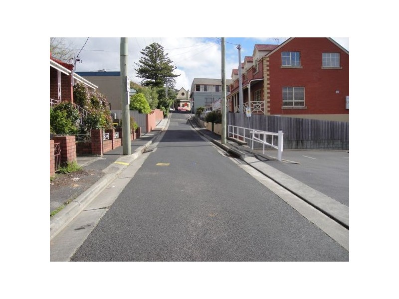 14 Flinders Lane, Sandy Bay TAS 7005