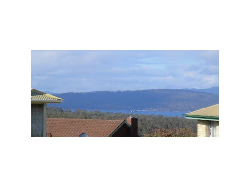 7 Oak Court, Kingston TAS 7050