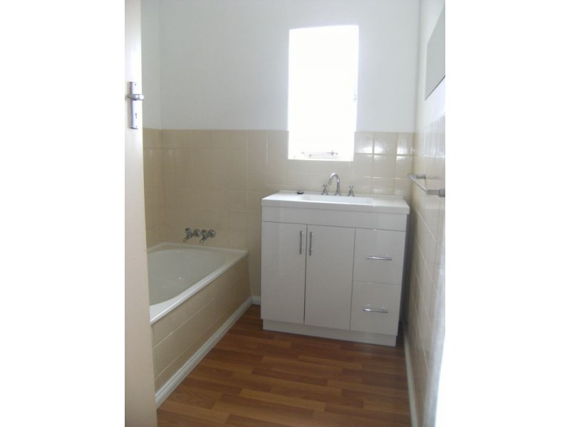 1/2 Ashbolt Crescent, Lutana TAS 7009