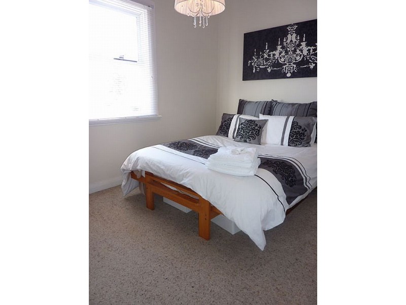 1 Paringa Road, Glenorchy TAS 7010