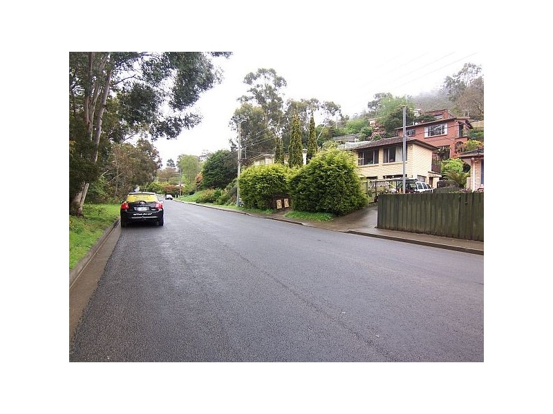 13b McRobies Road, South Hobart TAS 7004