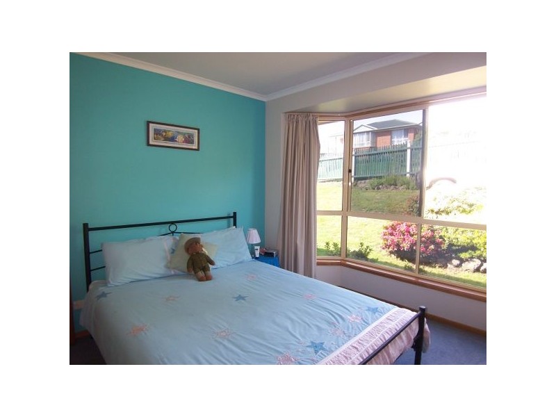 14 Fairview Drive, Kingston TAS 7050