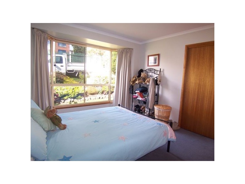 14 Fairview Drive, Kingston TAS 7050