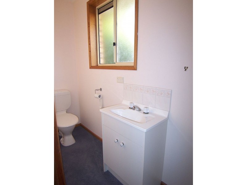 14 Fairview Drive, Kingston TAS 7050