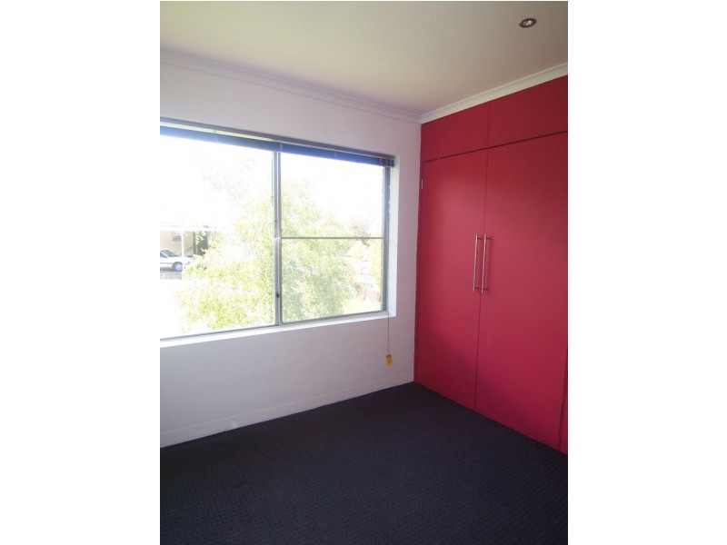 3/10 Wallace Avenue, Lenah Valley TAS 7008