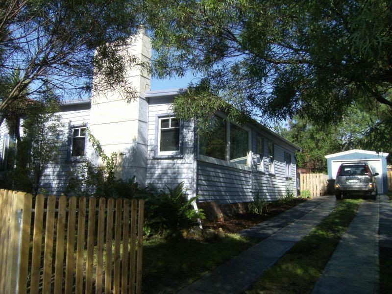 233 Roslyn Avenue, Blackmans Bay TAS 7052