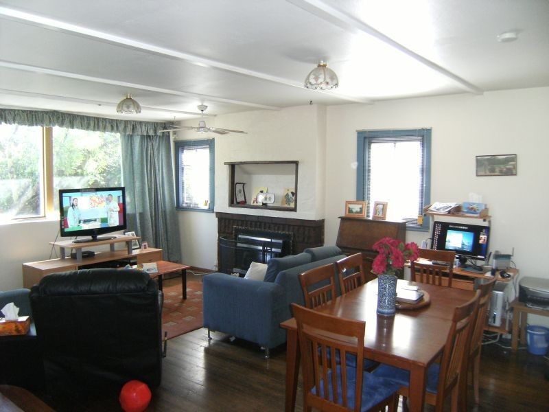 233 Roslyn Avenue, Blackmans Bay TAS 7052