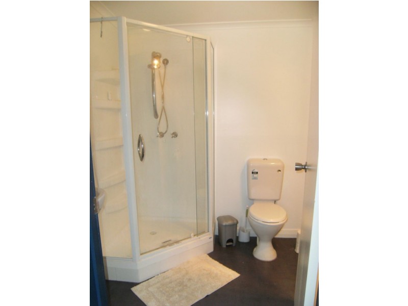 233 Roslyn Avenue, Blackmans Bay TAS 7052