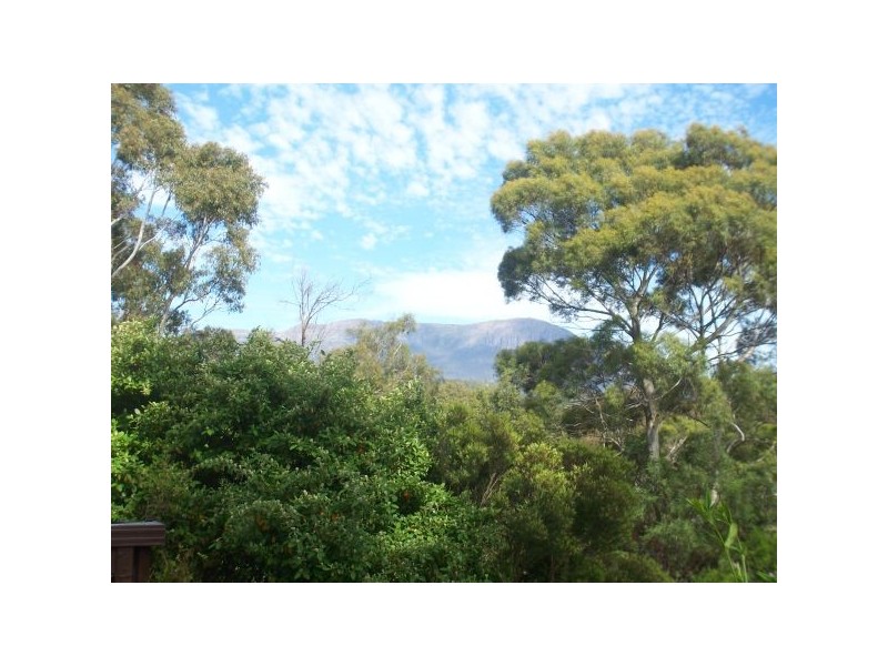 10 Ord Court, Mount Nelson TAS 7007