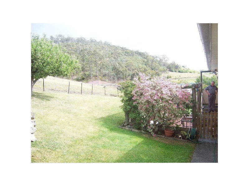 4 Simpson Place, Rosetta TAS 7010